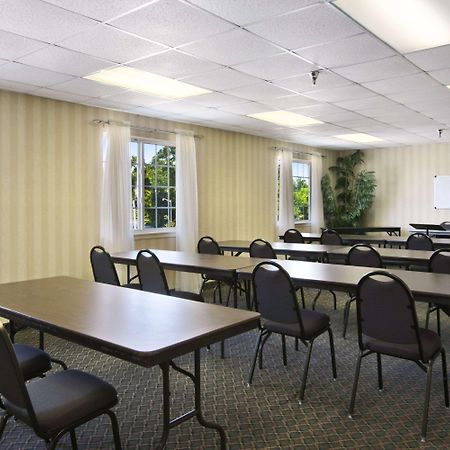 Microtel Inn & Suites Baton Rouge Facilidades foto